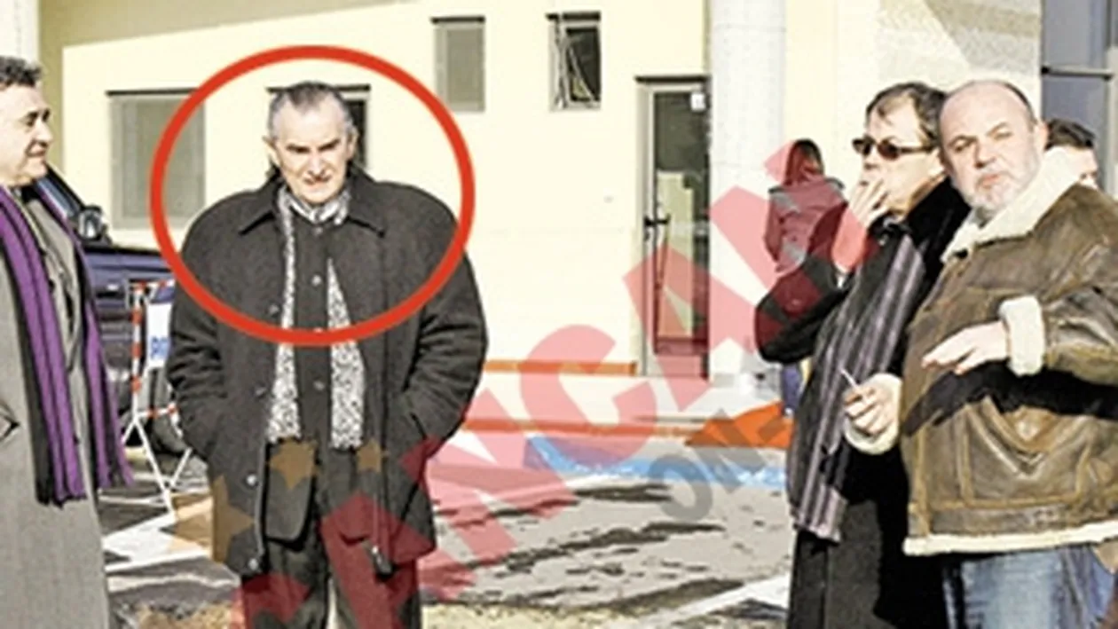 Si-a tras statuie de bronz