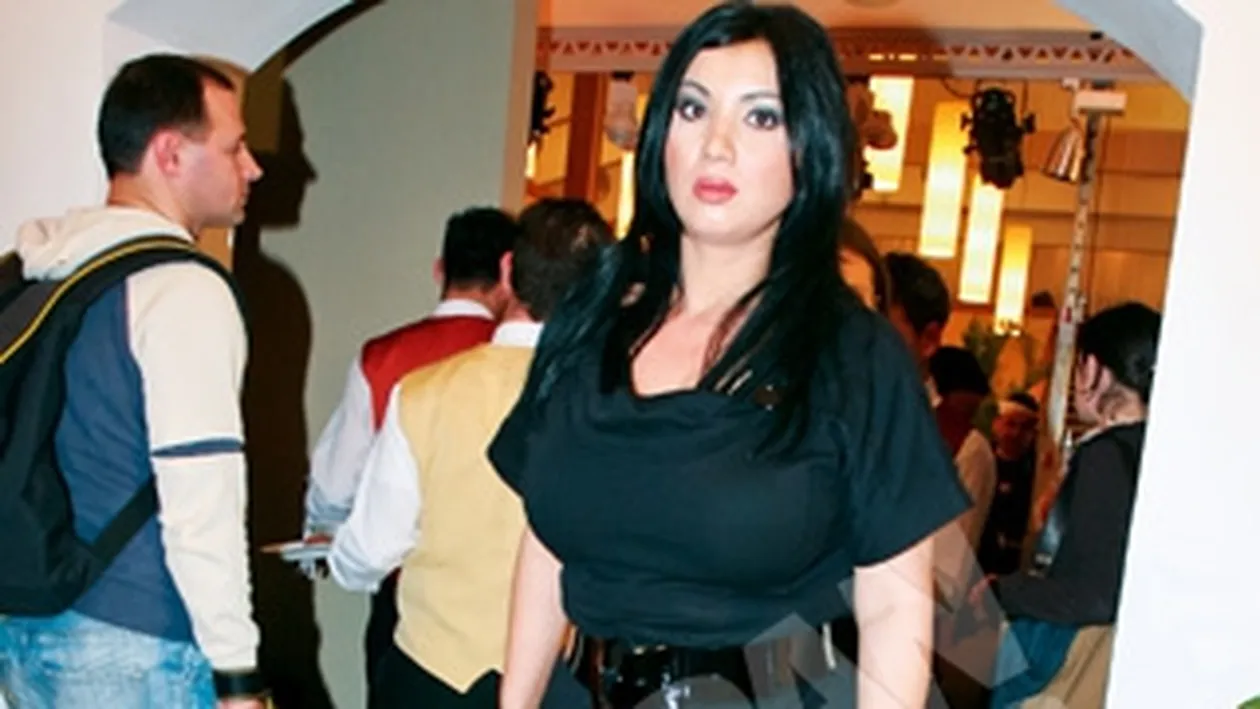 Vestimentatia milionarelor din Romania, sub lupa specialistului! De ce a picat Adriana Bahmuteanu testul la stilul vestimentar?