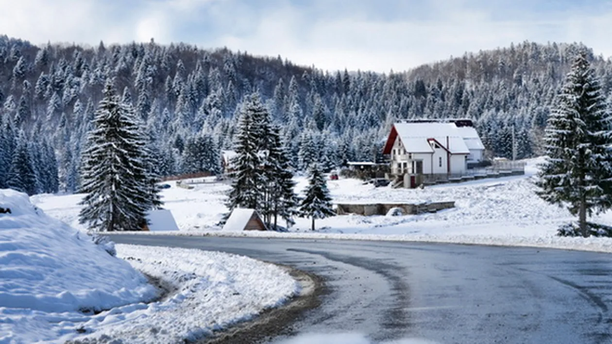 Anuntul facut de meteorologi in aceasta dupa-amiaza! Stratul de zapada are 2 centimetri, temperaturile cu scazut sub 0 grade