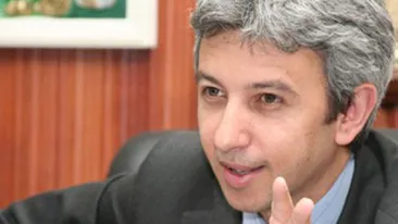 Asculta cantecul lui Dan Diaconescu: Ma dusei sa trec Oltchimul