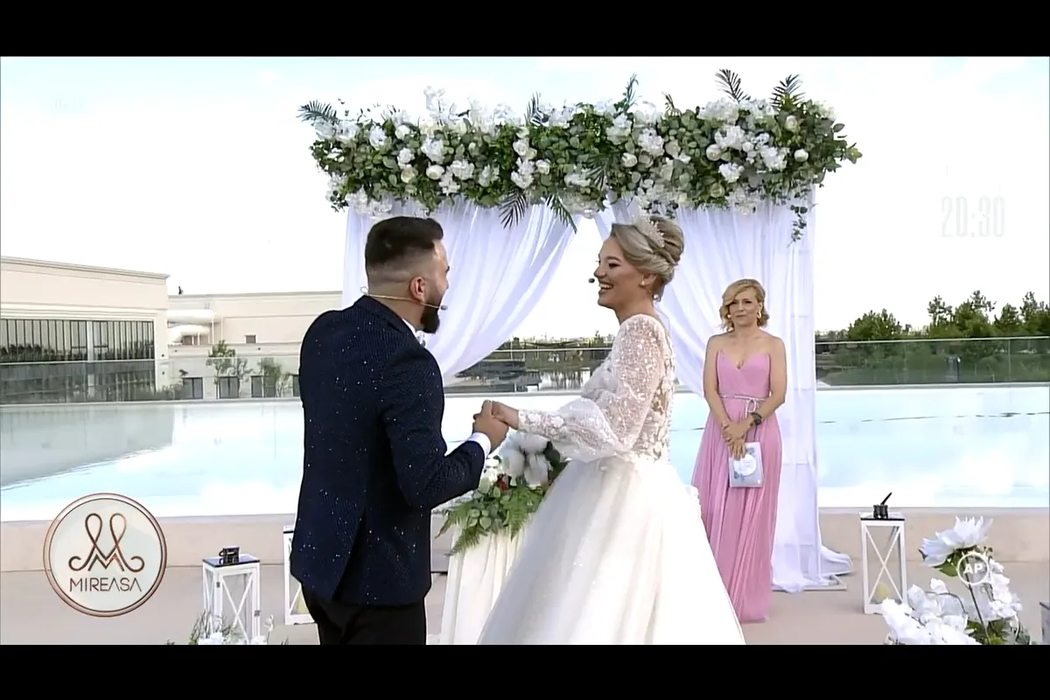 Un alt cuplu de la Mireasa DIVORȚEAZĂ?! A început lupta: „Nimic nu rămâne îngropat”