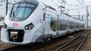 Anunțul făcut de ministrul Transporturilor, Lucian Bode: cum ne vom deplasa după 15 mai!