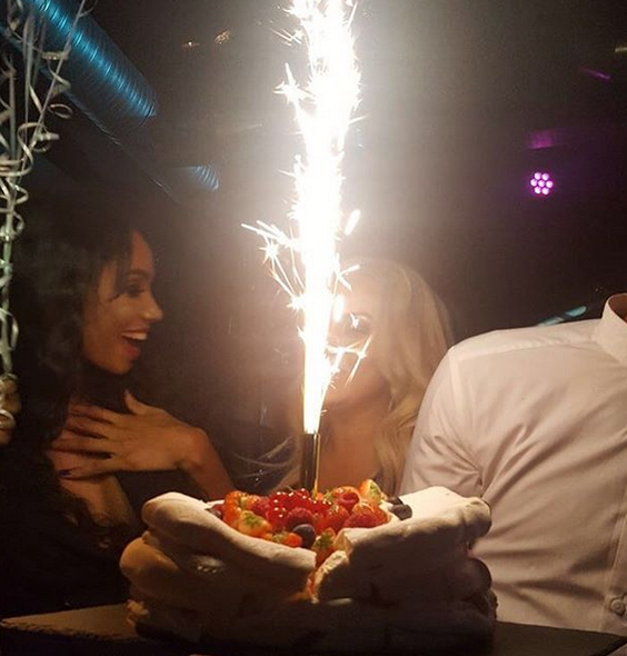 Laurette, petrecere fastuoasă de ziua ei, în plin divorţ! Ce cadou a primit fotomodelul şi e tare mândră: ”Cea mai nebună petrecere!”