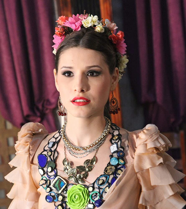 Ioana Picoș este o actriță de succes