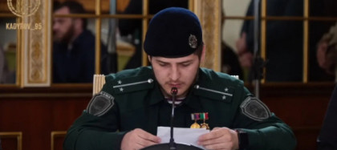 VIDEO. Imagini hilare cu fiul dictatorului Kadîrov. Moștenitorul Ceceniei nu a putut citi corect niciun cuvânt într-o propoziție