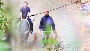 Ce a facut fondatorul Facebook de Craciun. Pe taur in Vietnam