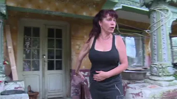 Poveste bizară în Dâmbovița: „L-am mușcat, lătrau câinii odată cu mine”