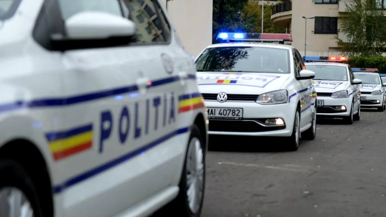 Polițist din Cluj, acuzat că a lovit un bărbat cu o rozetă din metal