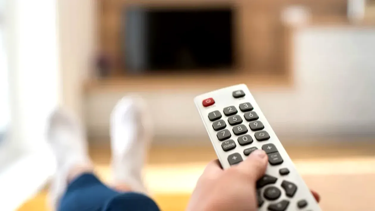 Program TV 1 ianuarie 2026. Ce vezi pe Antena 1 și Pro TV în prima zi din an