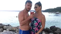 GABRIELA CRISTEA şi TAVI CLONDA s-au pozat în costume de baie, dar imaginea ASTA a împărţit fanii în două tabere! GABRIELA arată aşa din cauza...