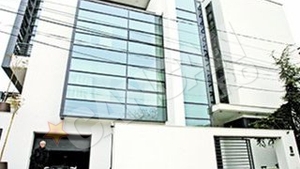 Dupa trei ani de exil, Lucescu Jr. a bagat 500.000 de euro in casa