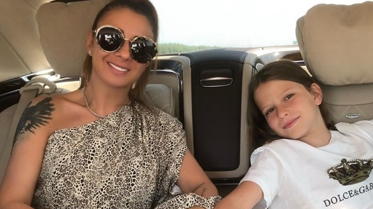 Anamaria Prodan, răsfățată cu daruri de lux de ziua ei! Cum arată tortul personalizat pe care l-a primit