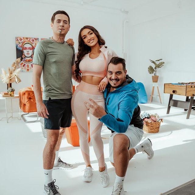 Bursucu: "Noi dăm Cezarului ce e al Cezarului, ei sunt Răzvan și Dani, fac asta de atâția ani, nu am venit aici să intrăm în concurență cu ei!" (Foto: Instagram.com)