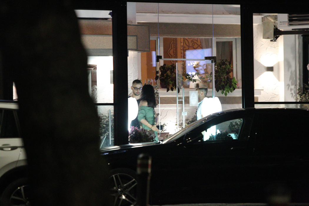 Oana Zăvoranu și Alex au părăsit restaurantul