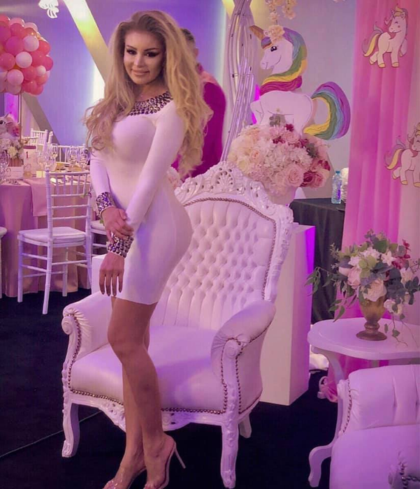 Roxana Vașniuc este foarte mândră de noul ei posterior