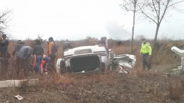 Destin cumplit pentru Rodica, o femeie de 46 de ani. A murit în urma unui accident, după ce s-a izbit cu mașina de o cruce de marmură