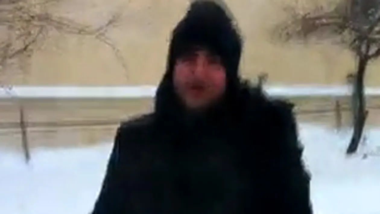 VIDEO Smiley a trecut la lopata! Uite ce ajutor de nadejde are!