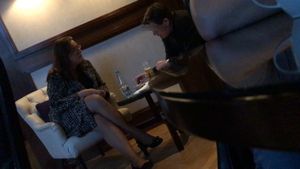 EXCLUSIV! Ea este femeia care a provocat cel mai mare scandal al anului! Şefa pensiilor de la NN, întâlnire la Radisson după ce a băgat în panică milioane de români