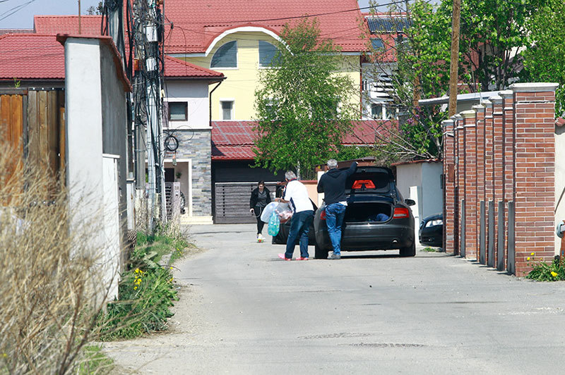 Cumpărăturile vor intra, în foarte scurt timp, în posesia Lilianei