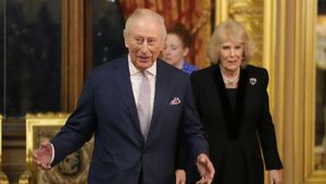 Regele Charles „se luptă” să depășească scandalul provocat de implicarea fratelui său în scandalul Epstein