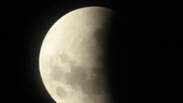 Astazi va avea loc ultima eclipsa de luna din Romania!