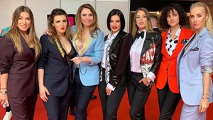 Adina Buzatu – ținute feminine la puterea masculin. 5 sugestii de vestimentații pentru o apariție impresionantă la petreceri