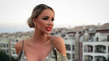 Bianca Drăgușanu, cu posteriorul la vedere! Vedeta a făcut furori la piscină