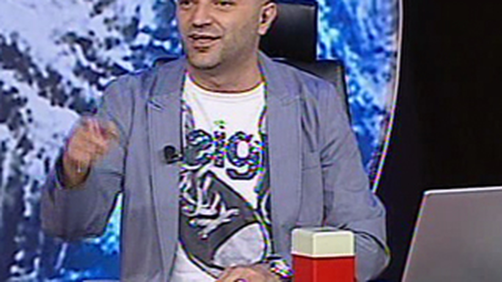VIDEO Capatos face "dezvaluiri" despre salariile de la show-ul pacatos: "Eu iau un milion de euro pe editie plus bonuri de masa"