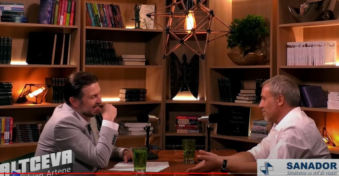 Creatorul serialului fenomen Las Fierbiți spune totul despre cariera sa de excepție în cadrul podcastului moderat de jurnalistul Adrian Artene