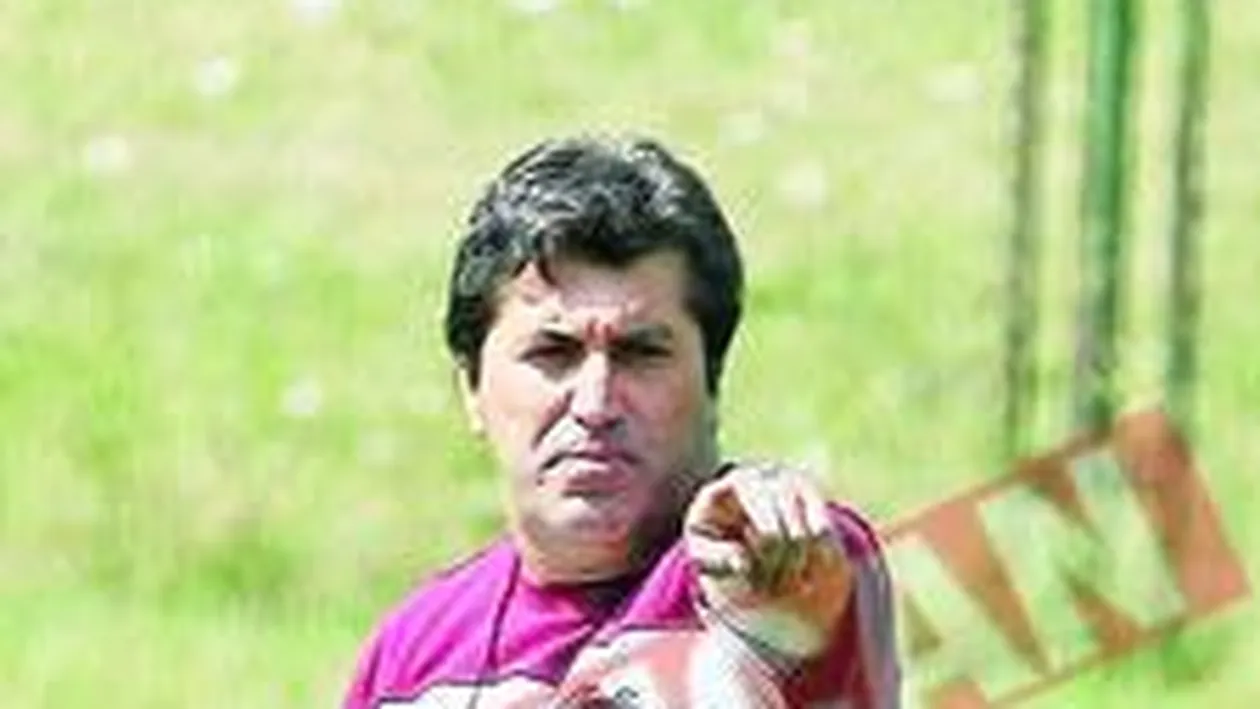 Jose Peseiro a interzis fotbalul la Pro Rapid!