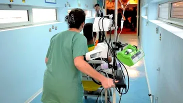 O infirmieră de la un spital din Iași a venit beată la muncă. Femeia avea o alcoolemie record