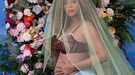 S-a stabilit un nou record! Totul s-a întâmplat după ce BEYONCE a anunţat că e însărcinată cu gemeni