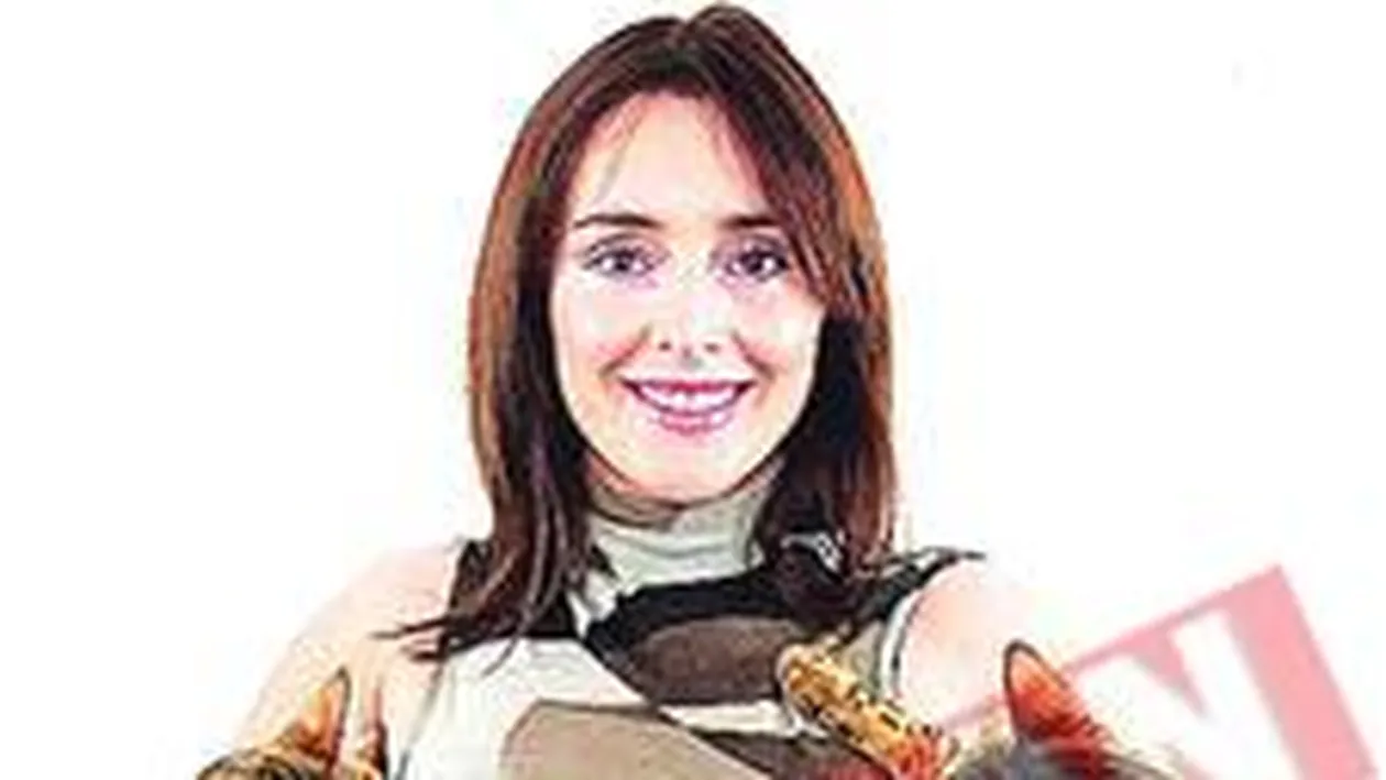 Pisicile aristocrate mananca somon, caviar si fructe de mare