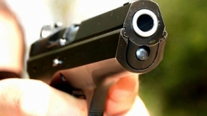 Lăutar celebru, în pericol! Cămătarii vor să-i ia casa. Soţia sa a fost ameninţată cu pistolul