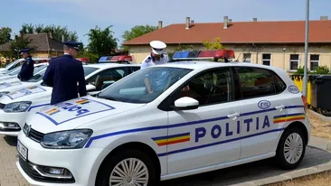 Un bărbat din Maramureș este căutat de poliție, după ce a încercat să arunce un lichid în căruciorul unei fetițe