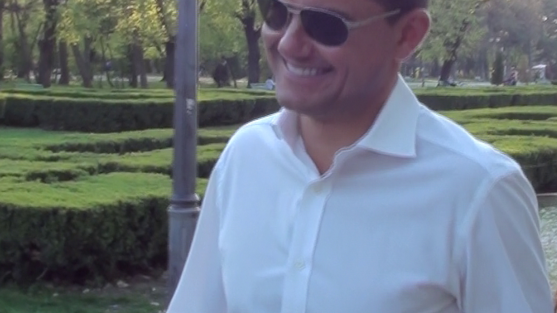 Primele imagini cu Cristian Boureanu dupa ce a anuntat ca divorteaza de Valentina Pelinel. Vezi cum a fost filmat politicianul