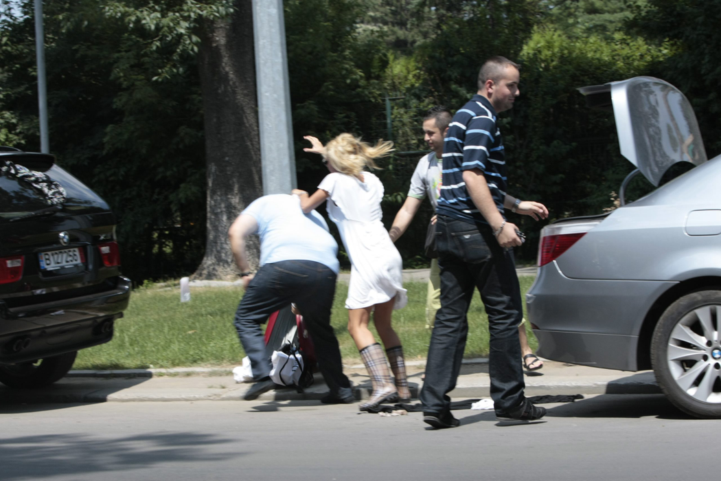 Daniela Crudu nu e singura! Încă o vedetă de la noi, ruptă cu bătaia de iubit