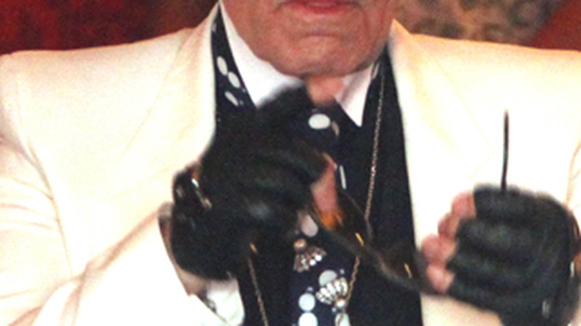 Karl Lagerfeld a regizat cel mai nou videoclip al lui Snoop Dogg