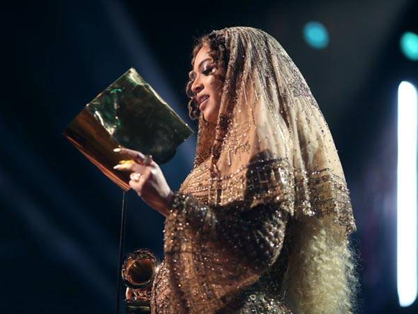 Beyonce la Premiile Grammy