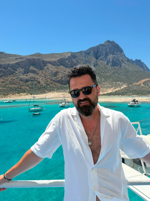 Orlando Zaharia, vacanță de vis alături de familie. Destinația superbă aleasă de juratul de la Chefi la Cuțite