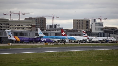 Aeroportul London City, închis după descoperirea unei bombe din al Doilea Război Mondial