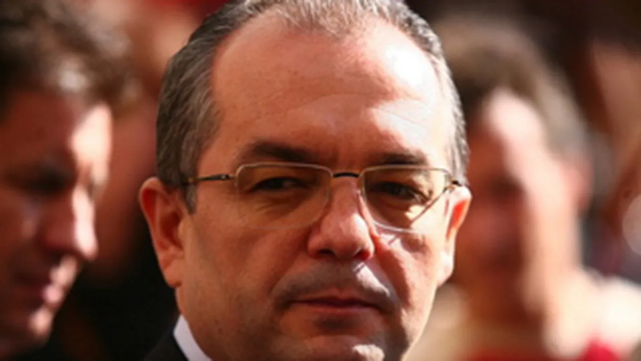 Emil Boc a organizat o masa de pomenire a tatalui sau in valoare de 1.800 lei!