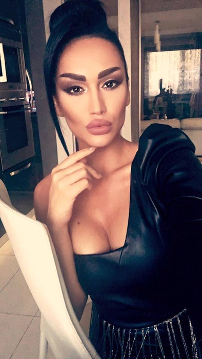 MARGHERITA de la Clejani a pozat provocator  în lenjerie intimă! E prima dată când apare aşa:,,Într-o ipostază aşa nu m-aţi mai văzut niciodată‘’