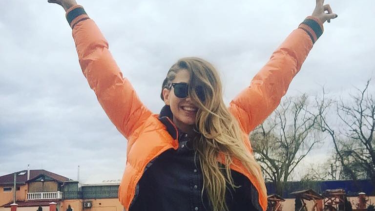 LIDIA BUBLE, desfinţată de fani din cauza relaţiei cu RĂZVAN SIMION. ” Ruşine să- ţi fie!”
