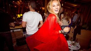 Roxana Ionescu şi-a lăsat prietenii fără cuvinte! A apărut cu bebeluşul la piept