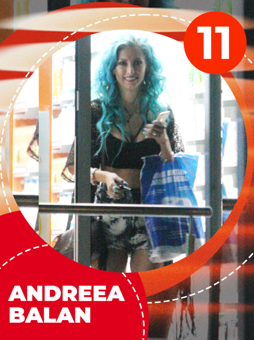 TOP 40 vedete care au lăsat la vedere ce au mai de preţ! Antonia, Loredana sau Tania Budi, sus bluziţa şi… abdomenul la control!
