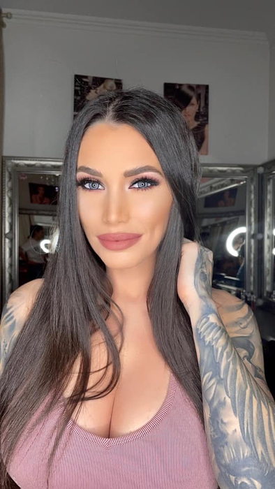 Roxana Vancea a anunțat că este însărcinată: “Noi, 4”. Cum și-a anunțat soțul, pe Dragoș Paiu, că vor deveni părinți | FOTO