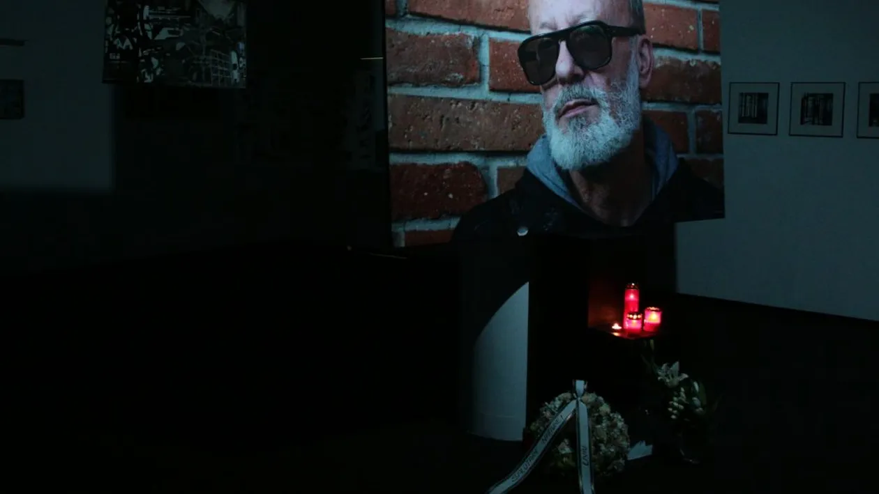 Primele imagini de la priveghiul lui Andrei Gheorghe! Jurnalistul va fi incinerat sâmbătă