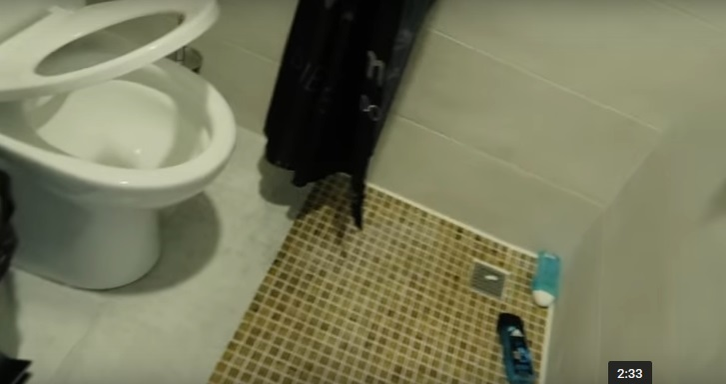 Concluziile pompierilor! Vloggerul Ilie Bivol, acuzat ca si-a dat foc la casa! Cati bani a strans pana acum din donatii