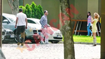 Joe, iti faci poze cu masinile altora?